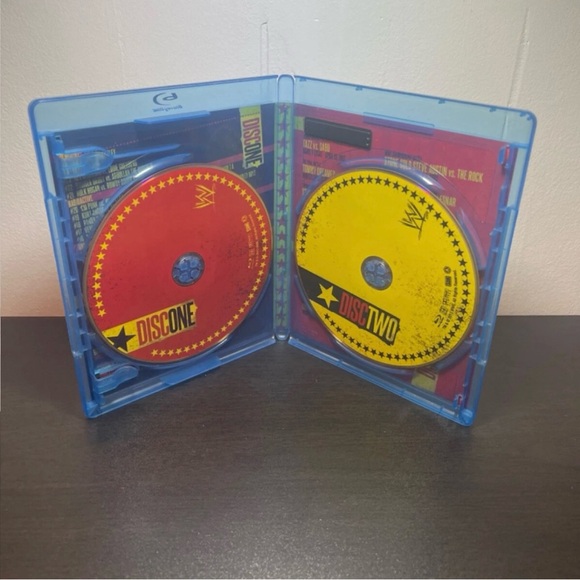 WWE Presents: The Top 25 Rivalries In Wrestling History (Blu-ray, 2013) - Picture 3 of 3